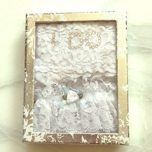 “I DO” Low Rise Thong and One Size Garter